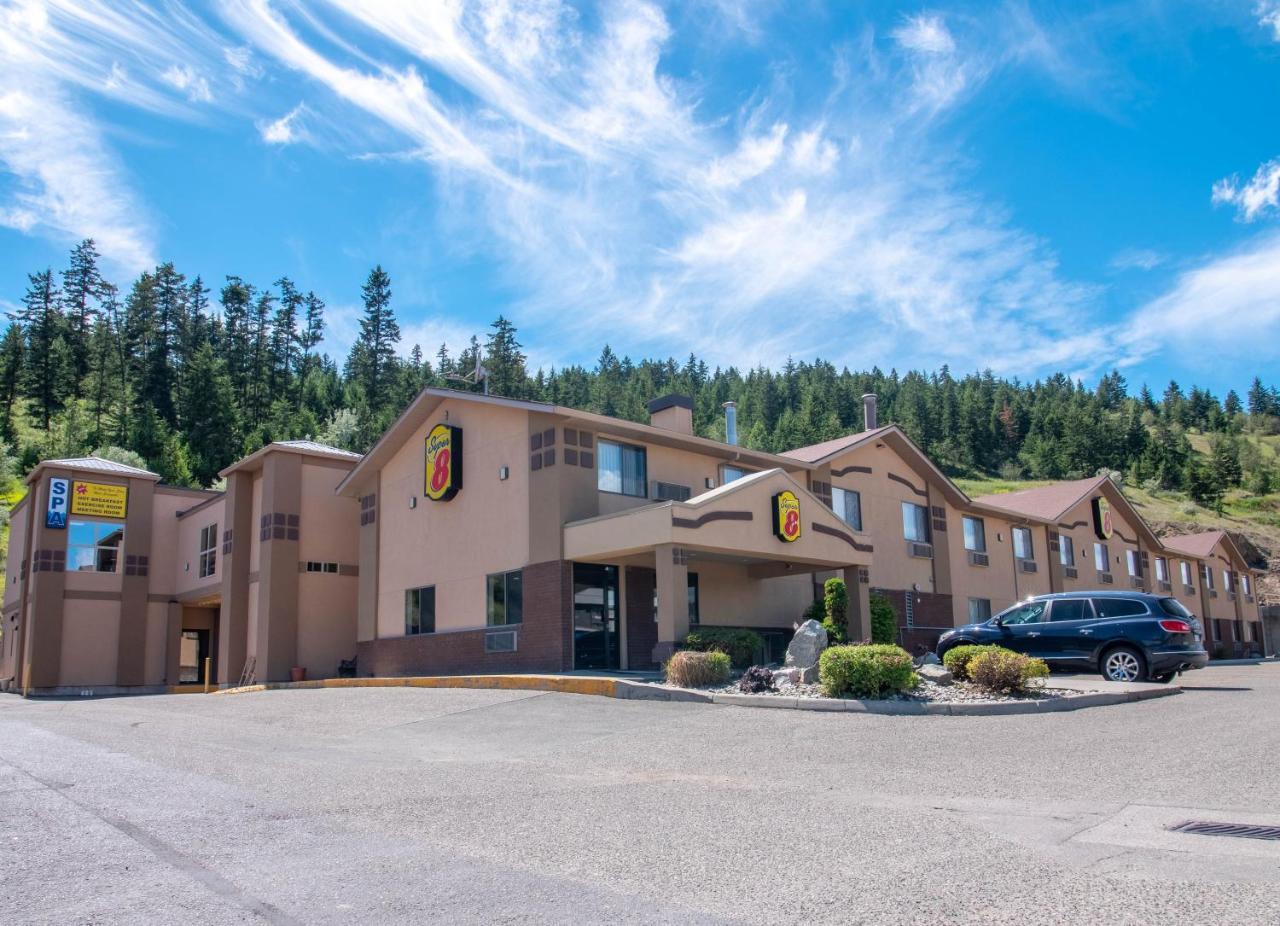 Super 8 By Wyndham Kamloops On The Hill Hotel Exterior photo